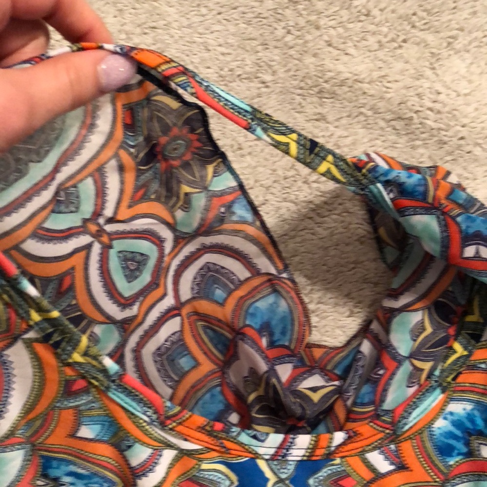 Patterned top - Picture 2 of 2